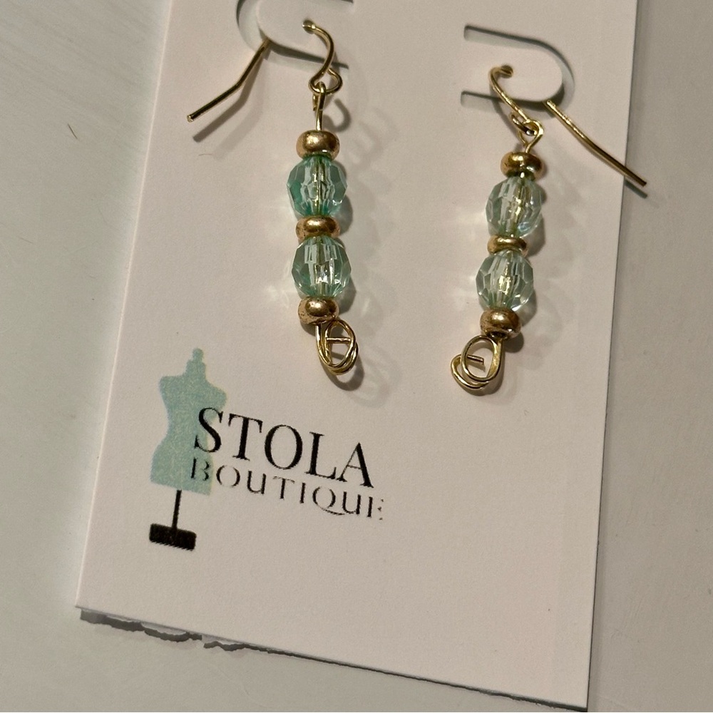 Beautiful Aqua and Gold Dangle Earrings - Picture 8 of 9